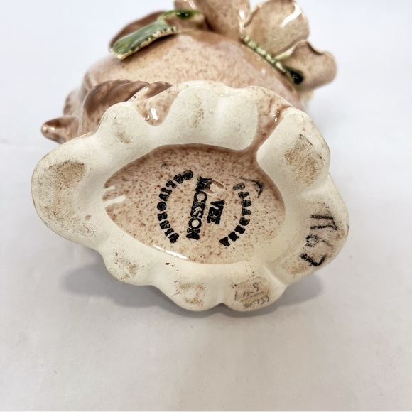 Vintage MCM Drip Glaze Vee Jackson Bud Vase With Hand applied Magnolia Flowers - Picture 6 of 6